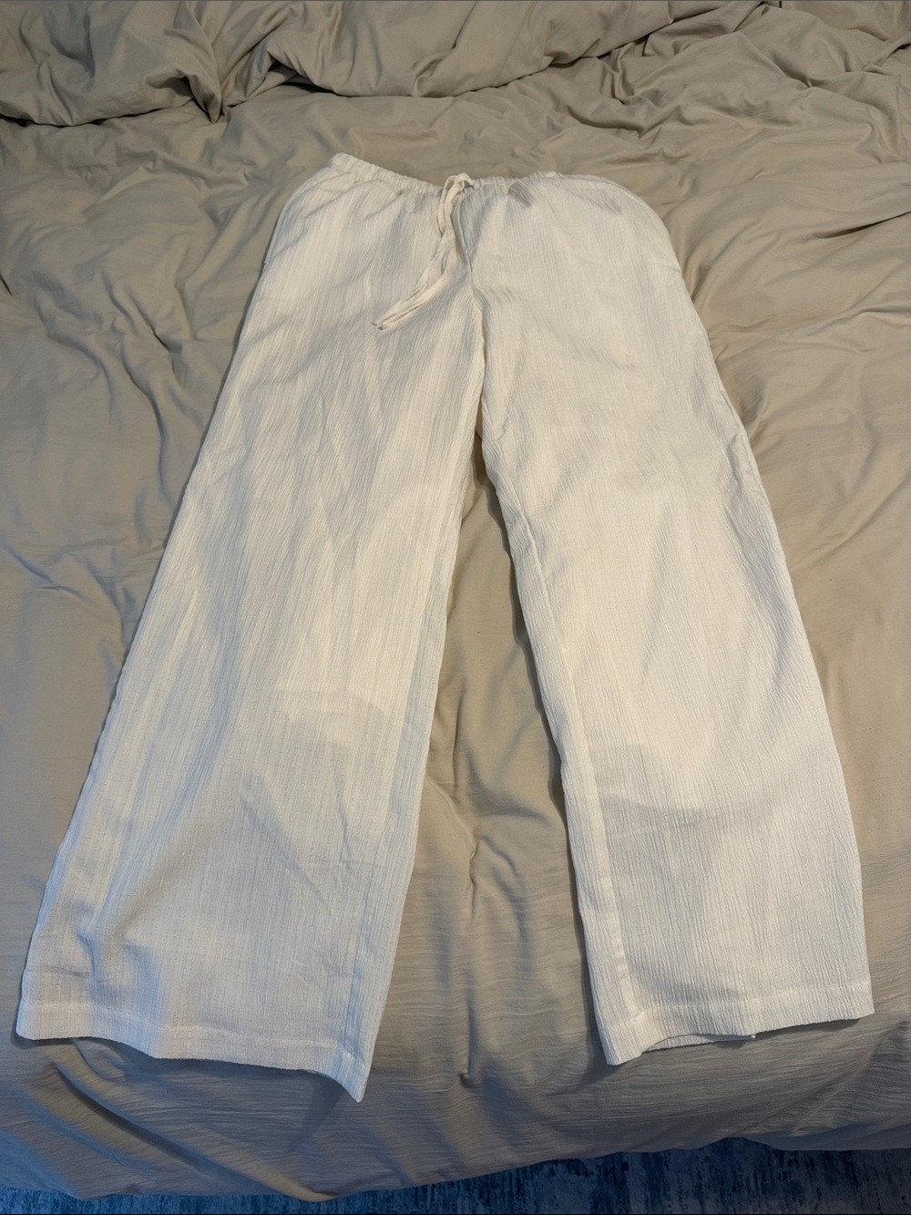 Amazon Wide Leg Flowy Trousers Size Small